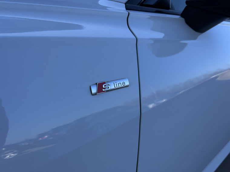Vehicle Image 27
