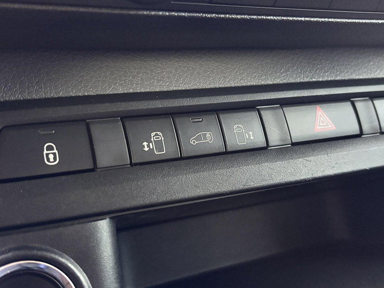 Vehicle Image 27