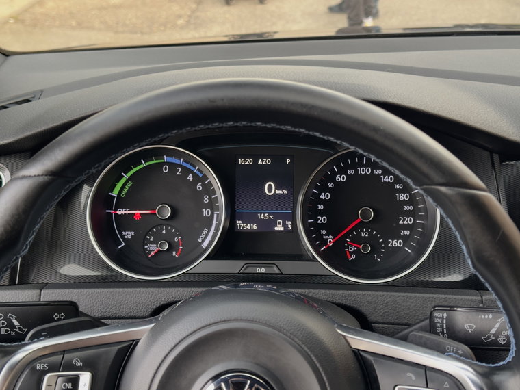 Vehicle Image 28