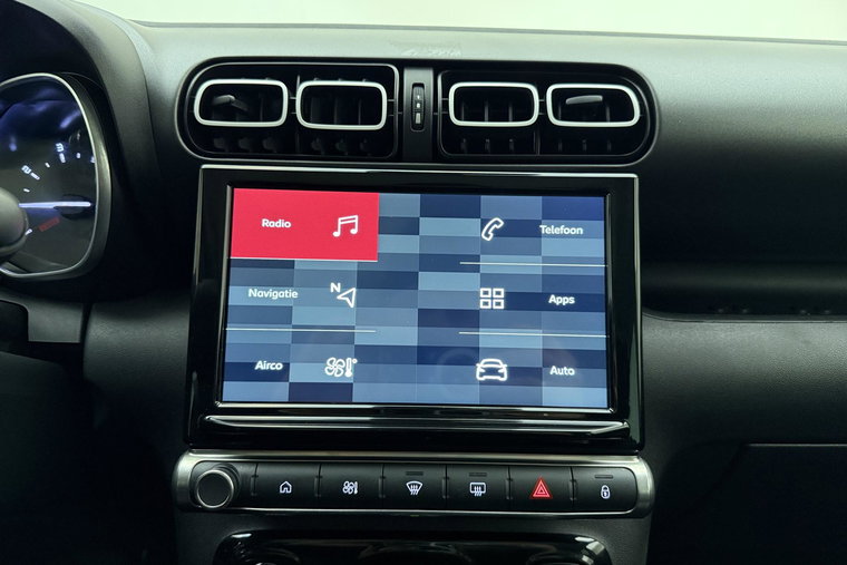 Vehicle Image 21