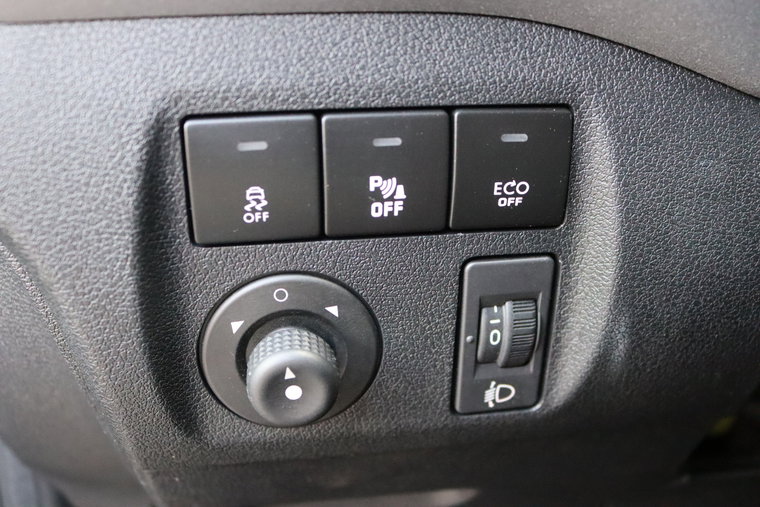 Vehicle Image 24