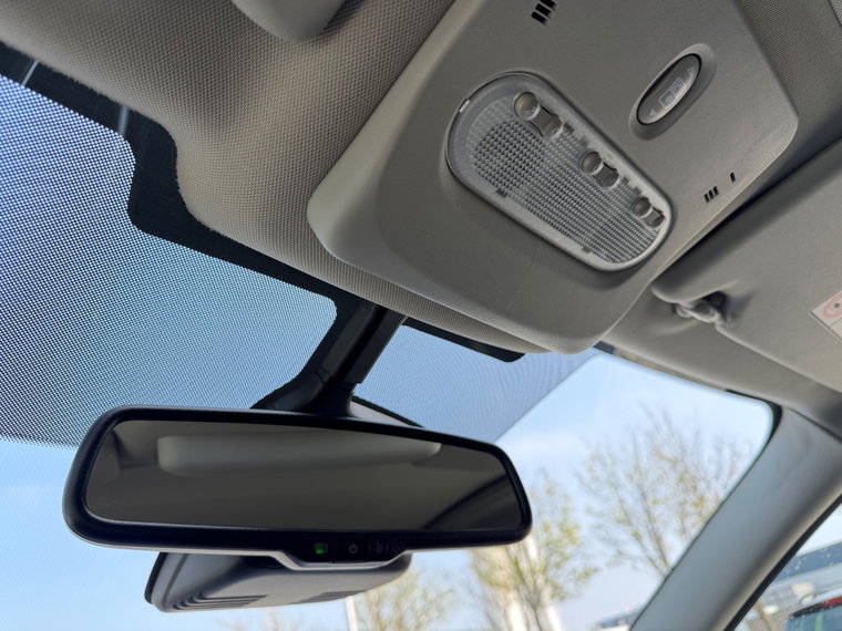 Vehicle Image 37