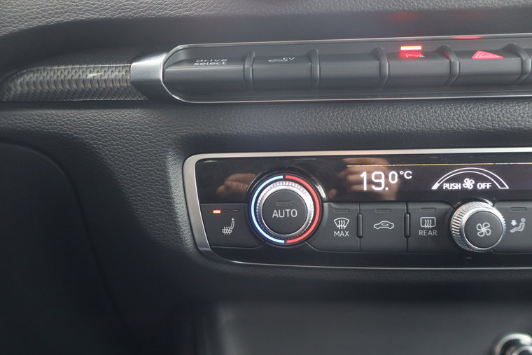 Vehicle Image 27