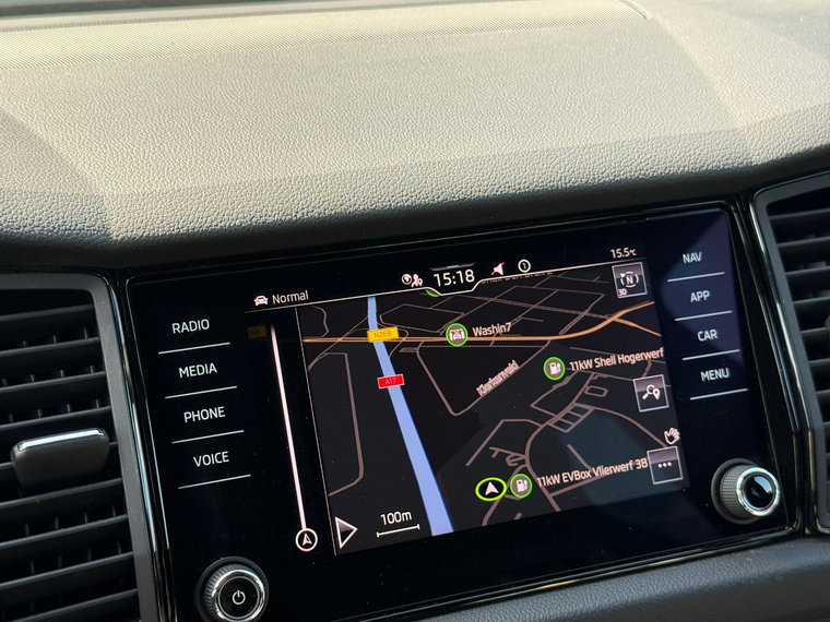 Vehicle Image 15
