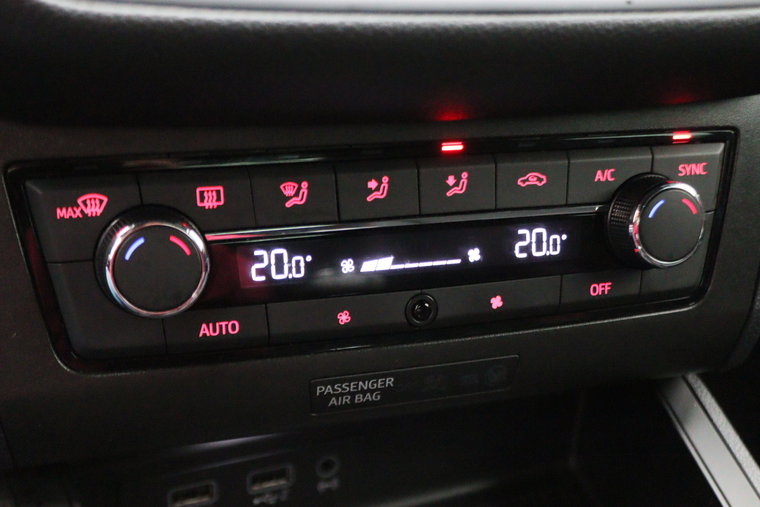 Vehicle Image 45