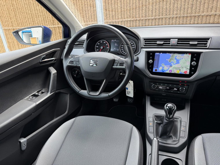 Vehicle Image 32