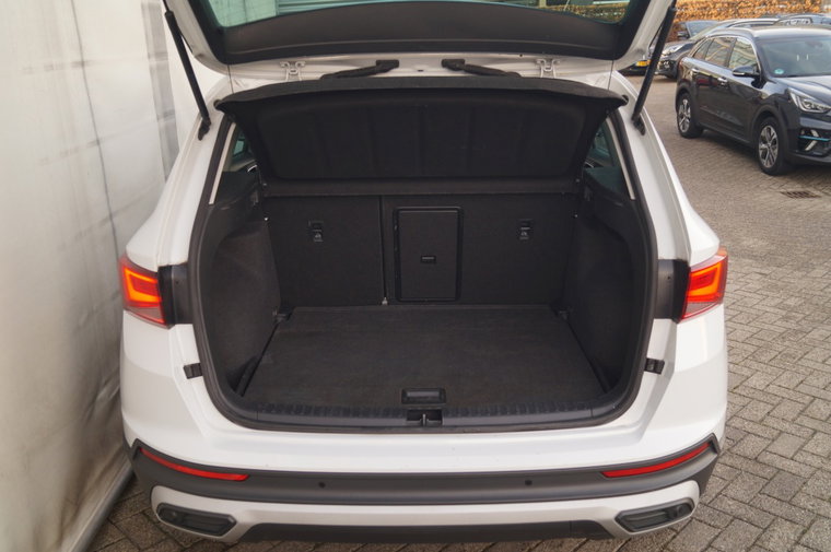 Vehicle Image 28