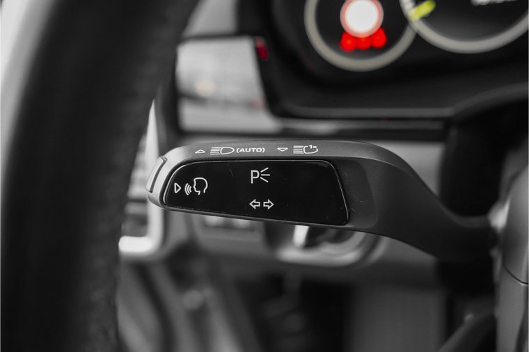 Vehicle Image 45