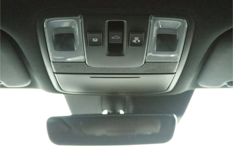 Vehicle Image 38