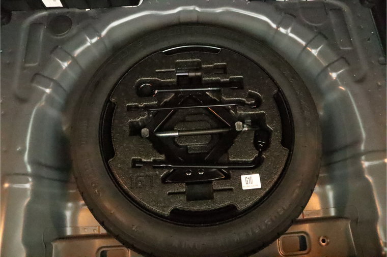 Vehicle Image 39