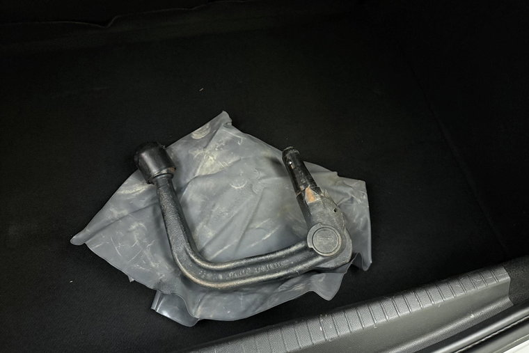 Vehicle Image 16