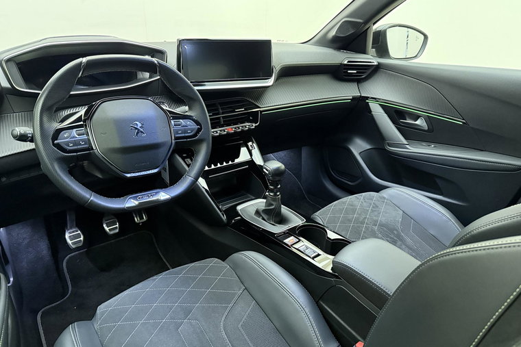 Vehicle Image 19