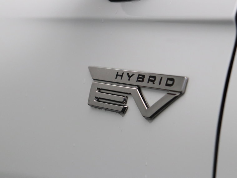 Vehicle Image 35