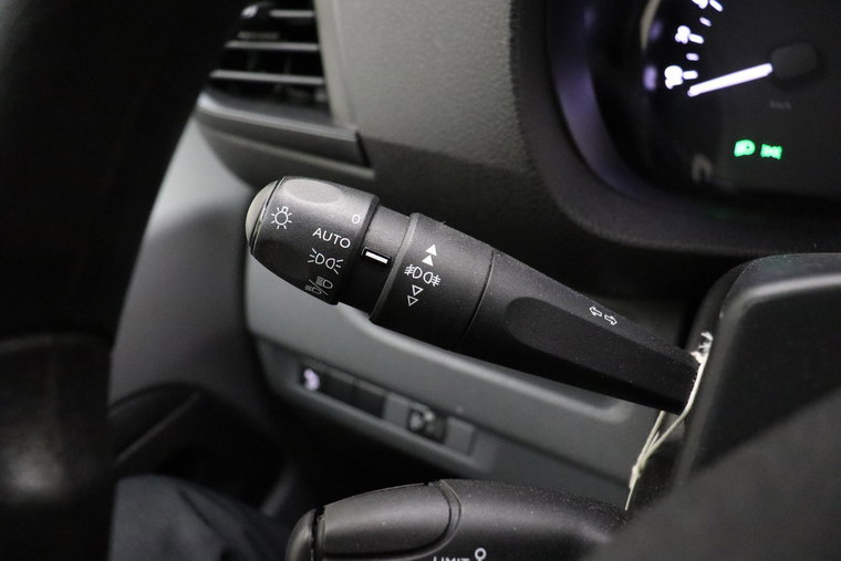 Vehicle Image 23