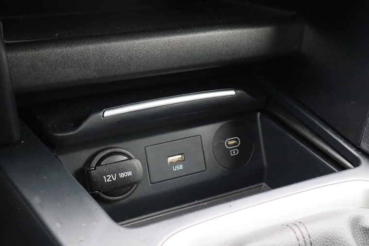 Vehicle Image 28