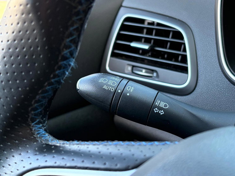 Vehicle Image 28