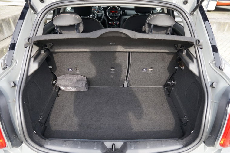 Vehicle Image 23