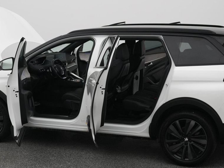 Vehicle Image 33