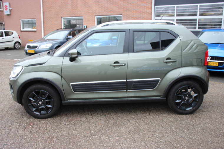 Vehicle Image 4