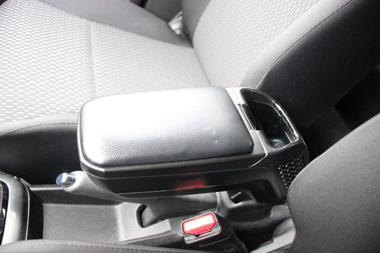 Vehicle Image 28