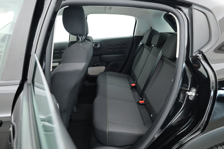Vehicle Image 30