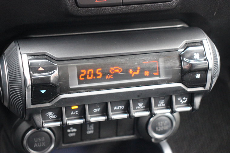Vehicle Image 18