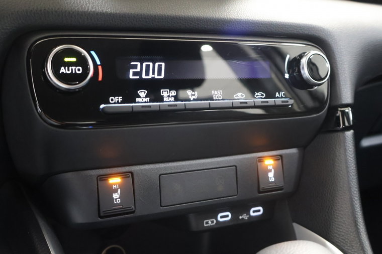 Vehicle Image 28