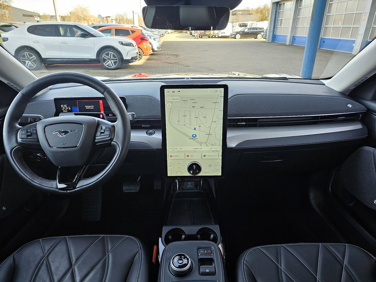 Vehicle Image 19