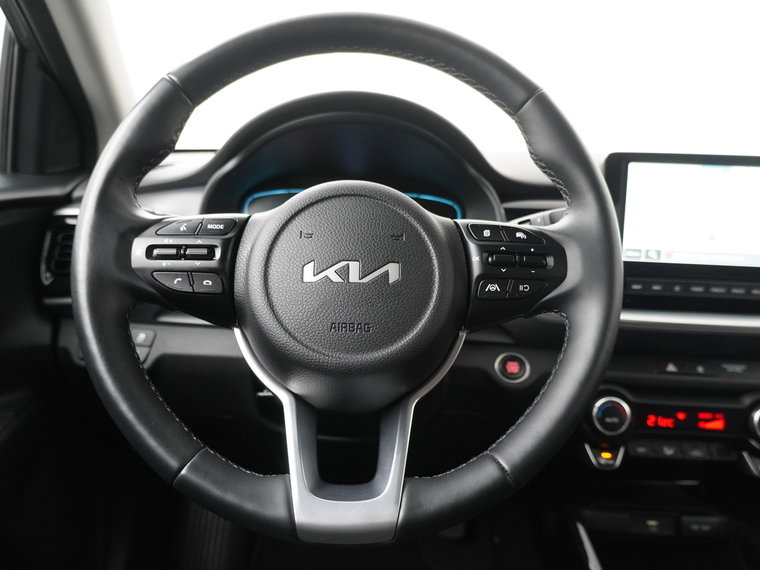 Vehicle Image 38