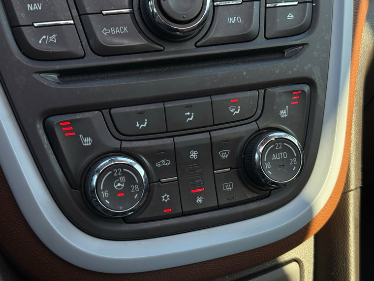 Vehicle Image 24