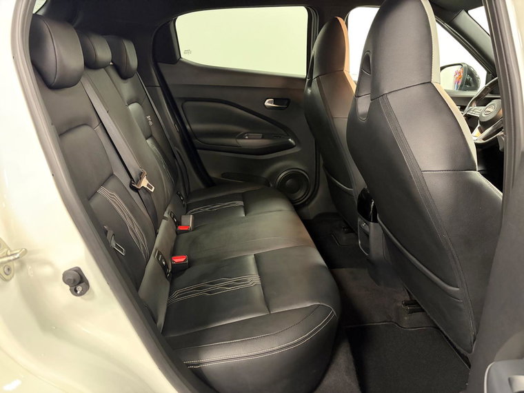 Vehicle Image 37