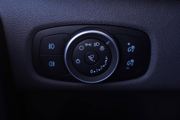 Vehicle Image 48