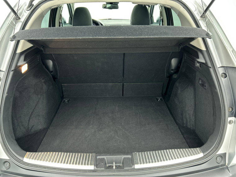 Vehicle Image 33