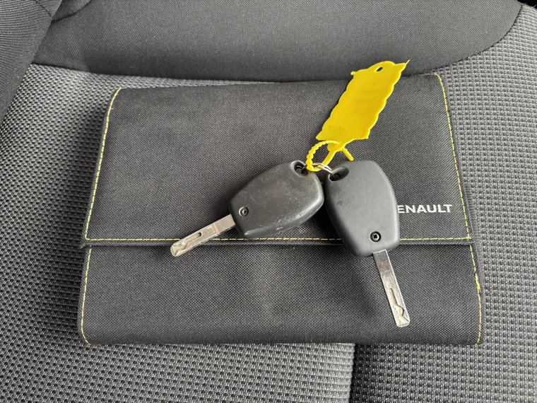 Vehicle Image 30