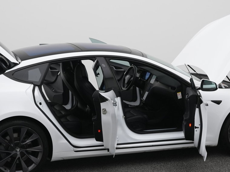Vehicle Image 35