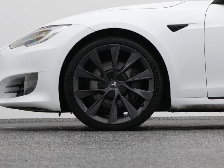 Vehicle Image 40