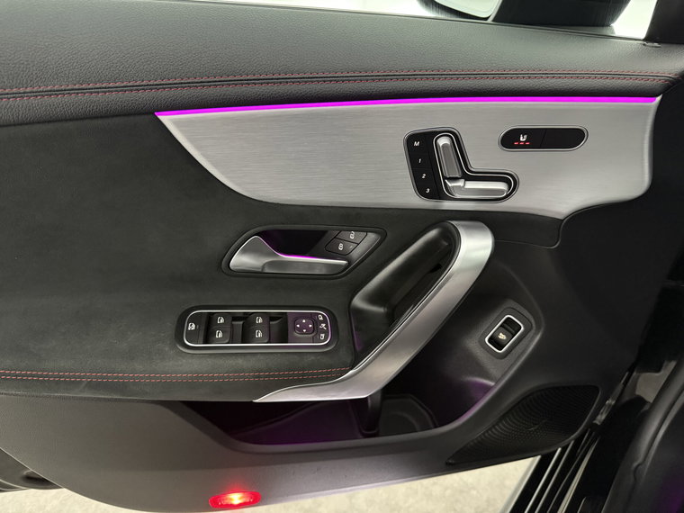 Vehicle Image 39
