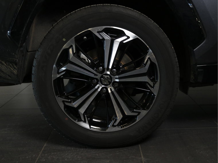 Vehicle Image 7