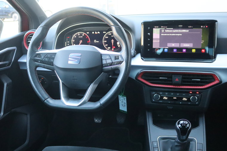 Vehicle Image 15