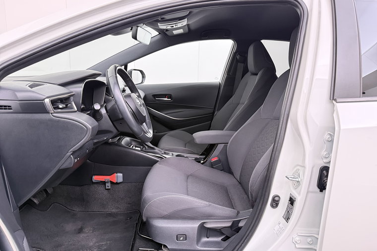 Vehicle Image 10