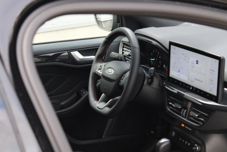 Vehicle Image 30