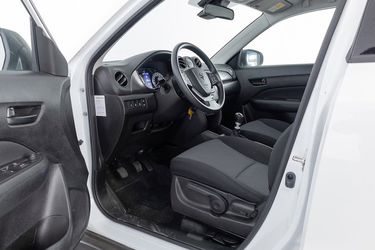 Vehicle Image 11