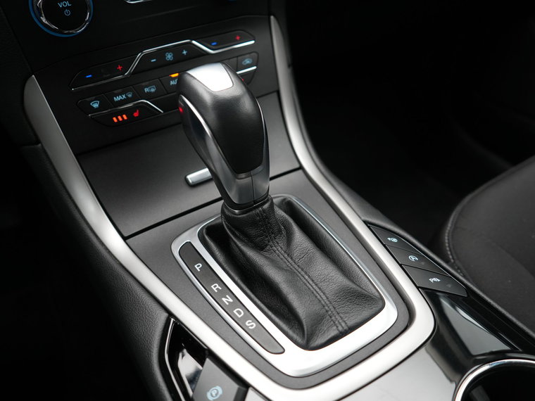 Vehicle Image 35