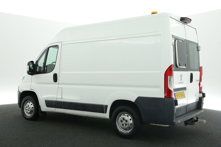Vehicle Image 26