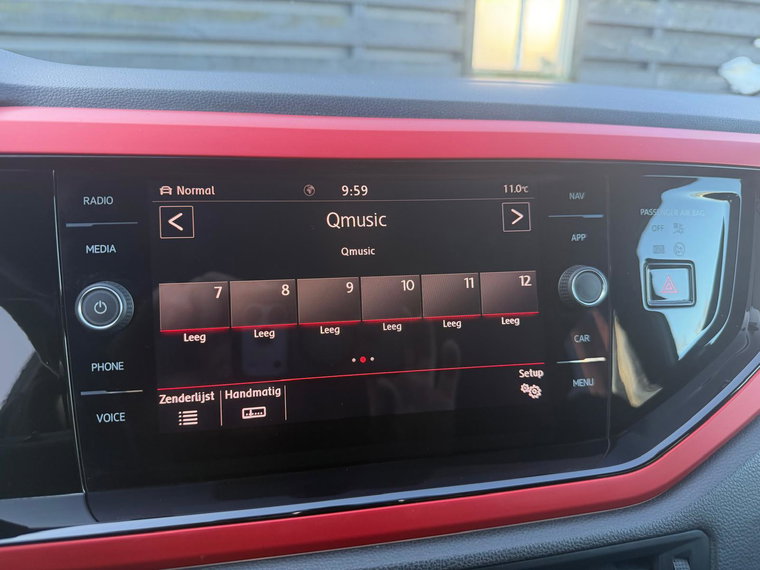 Vehicle Image 27