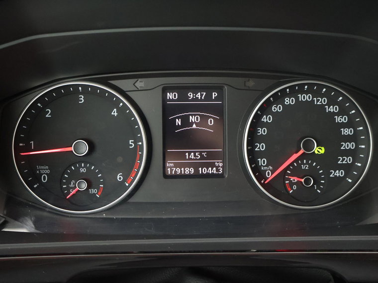 Vehicle Image 25