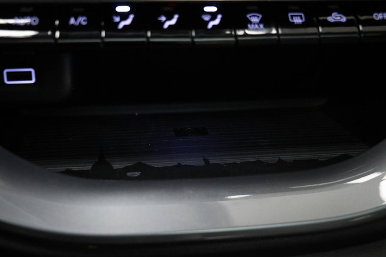 Vehicle Image 45