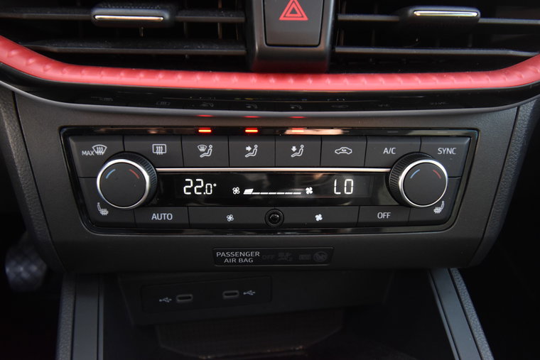 Vehicle Image 29