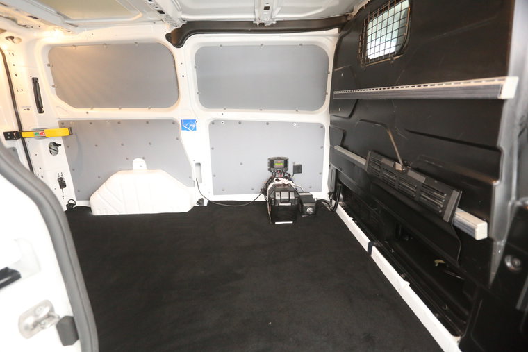 Vehicle Image 25