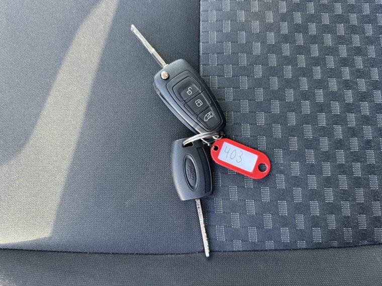 Vehicle Image 28